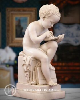 Figura decorativa. Un bambino legge. Canova. 29 cm.