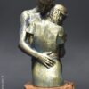 escultura abrazo