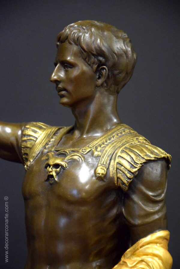 figura decorativa César Augusto