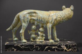 Loba del capitolio. Bronce fundido. 18 x 12 cm.