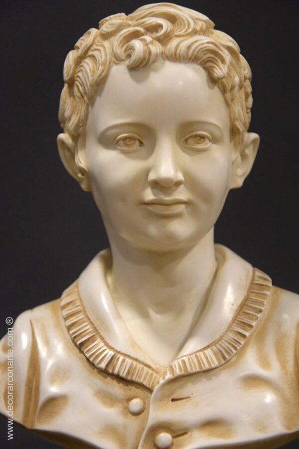 figura decorativa joven Alexandre