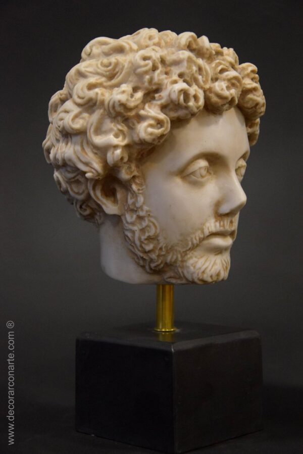 figura decorativa cabeza Marco Aurelio