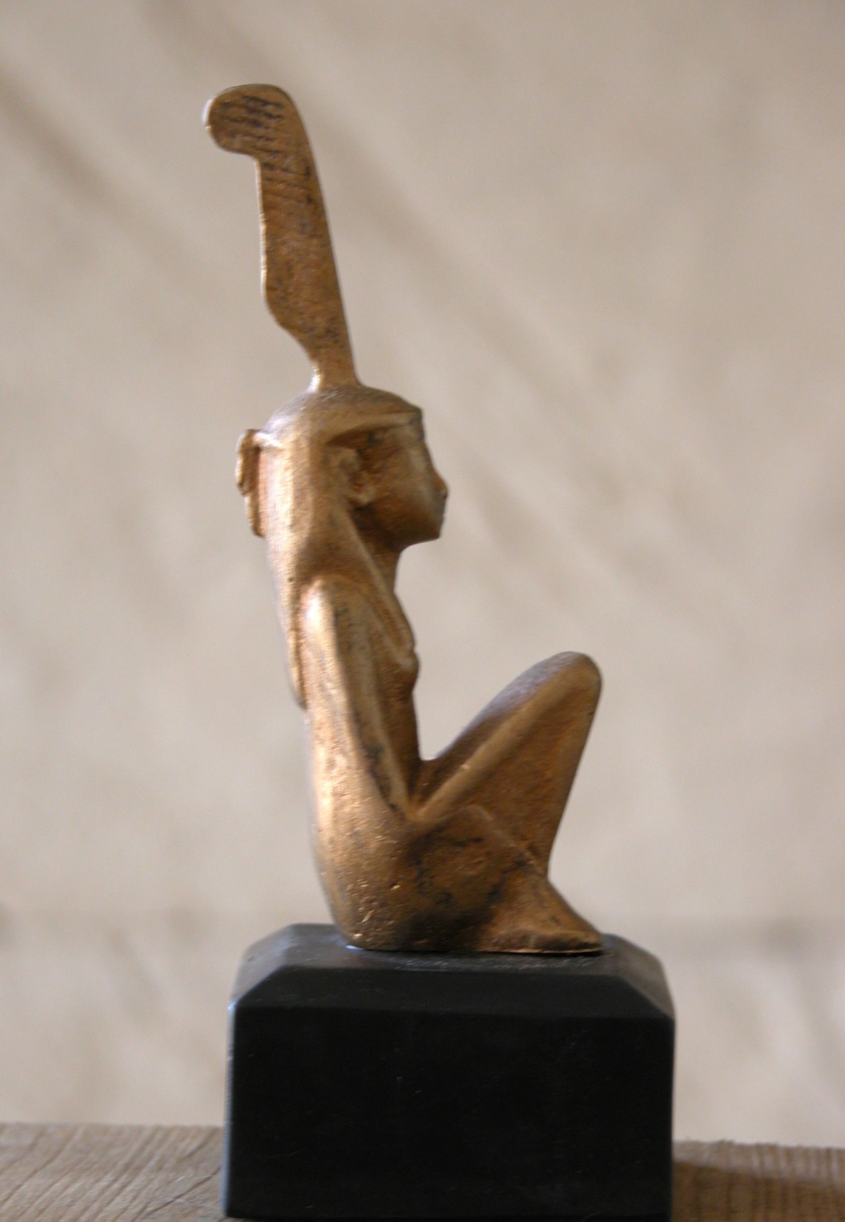 figura decorativa Egipto diosa Maat