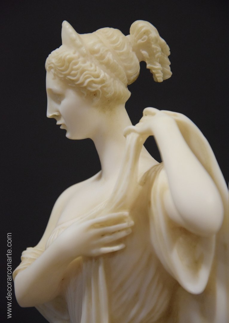 figura decorativa dama griega