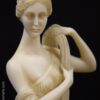 figura decorativa dama griega