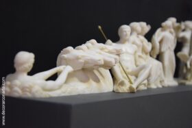 Consola para conjunto escultórico del Partenón. 187 x 18 x 6 cm.