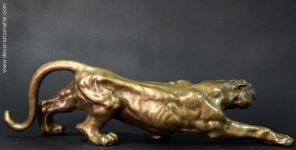 escultura decoración jaguar