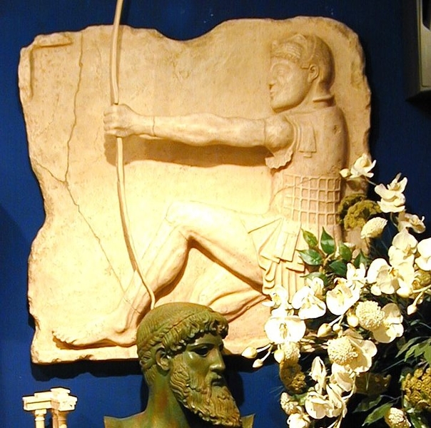 grandes relieves Hercules arco