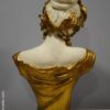 escultura decoración busto modernista