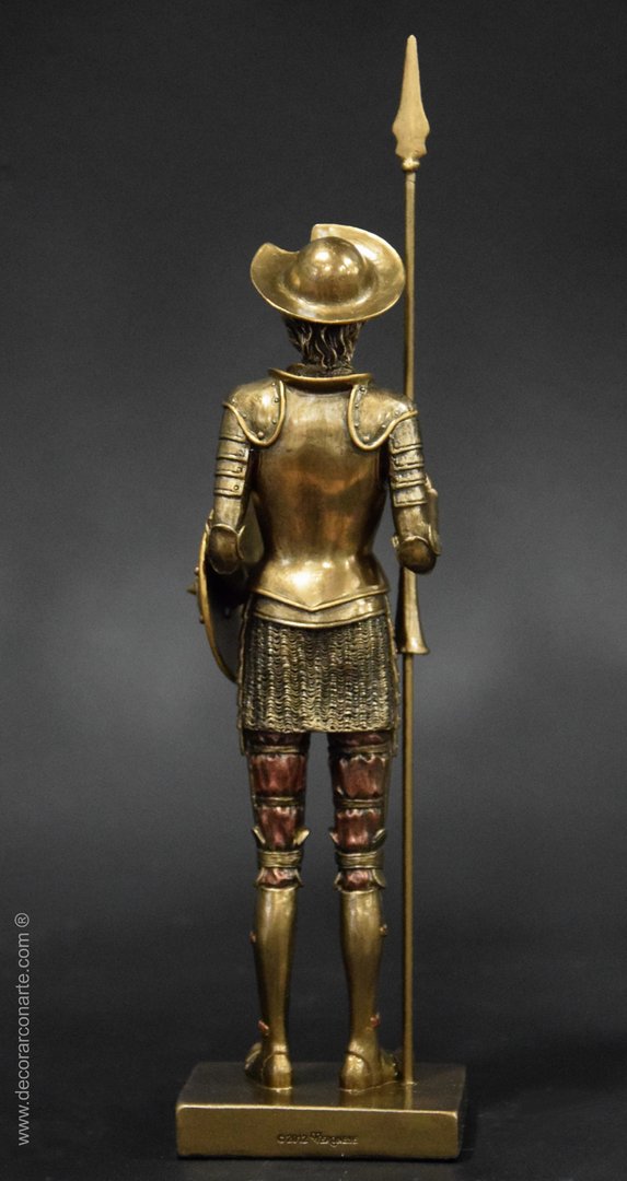 Figura di Don Chisciotte. Alte: 24 cm
