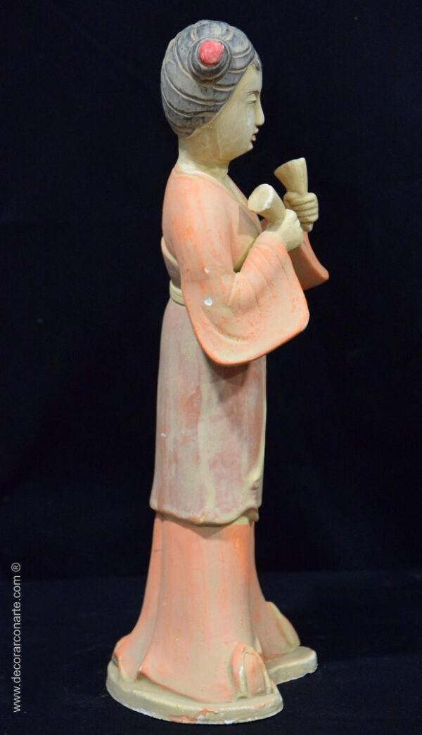 figura decorativa terracota mujer china