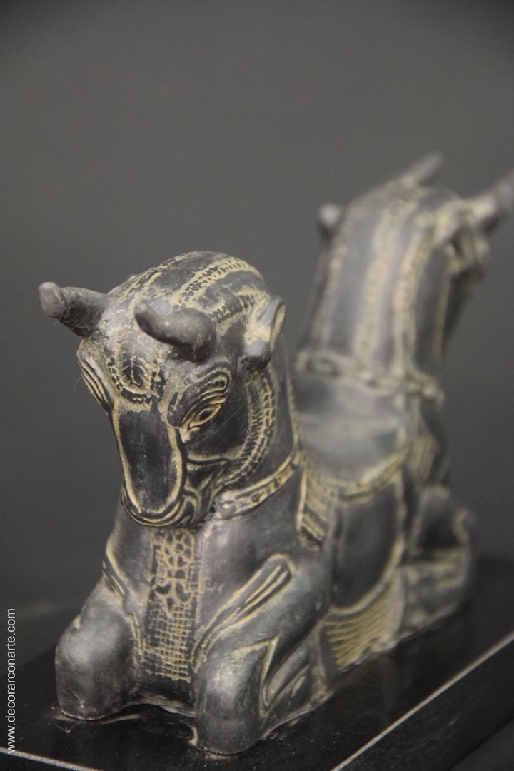 figura decorativa toros Persépolis mesopotamia