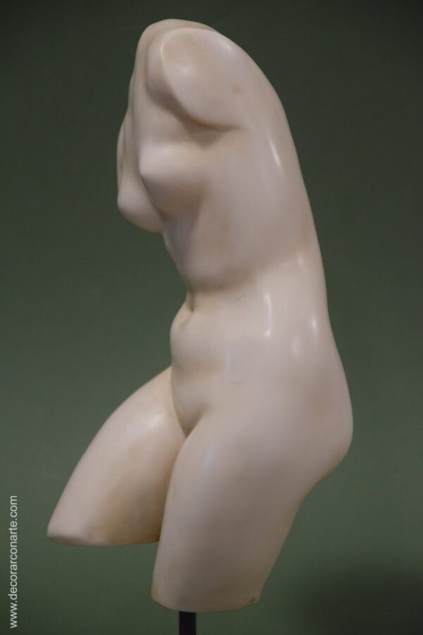 figura decorativa torso Venus