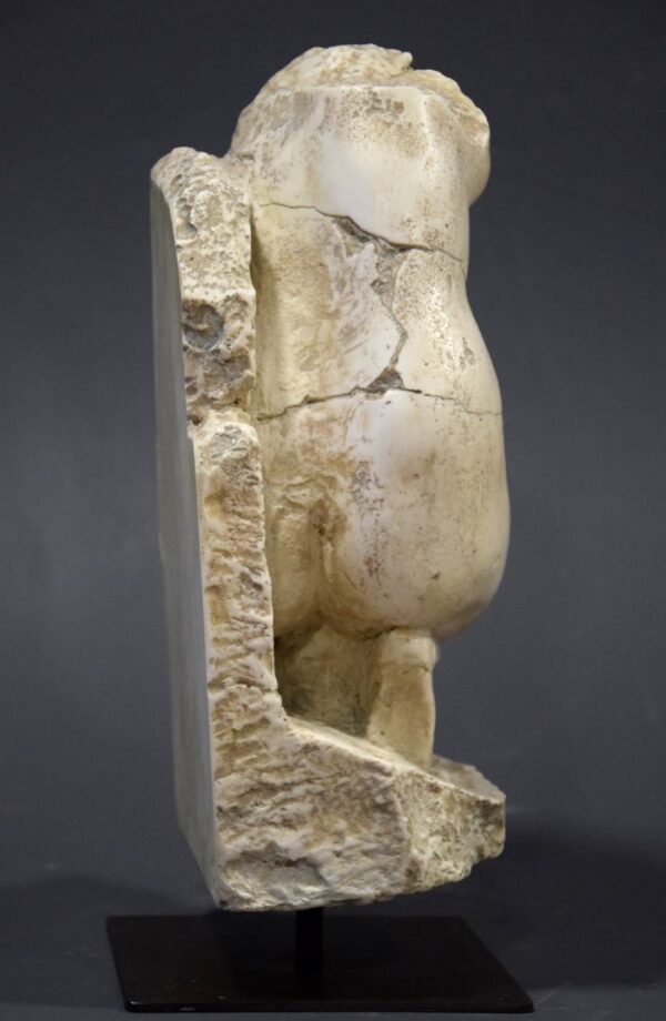figura decorativa Venus arrodillado