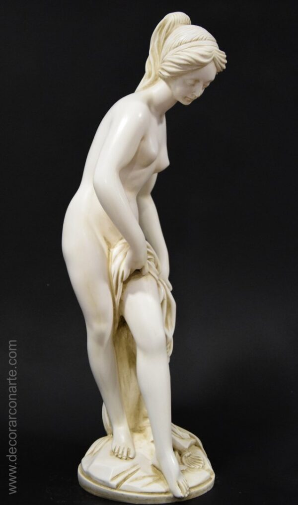 escultura decoración Venus baño  Allegrain