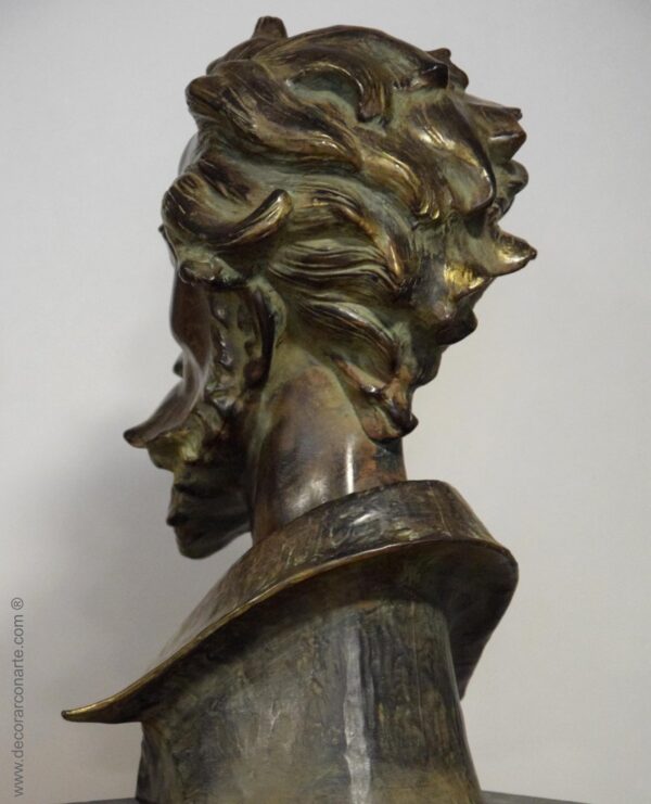 escultura decoración busto Don Quijote