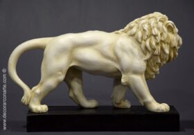 figura decorativa leon