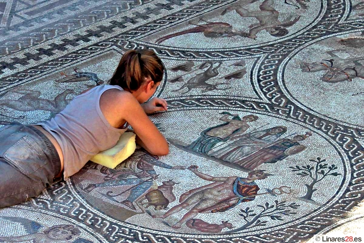 mosaico de los amores en Castulo