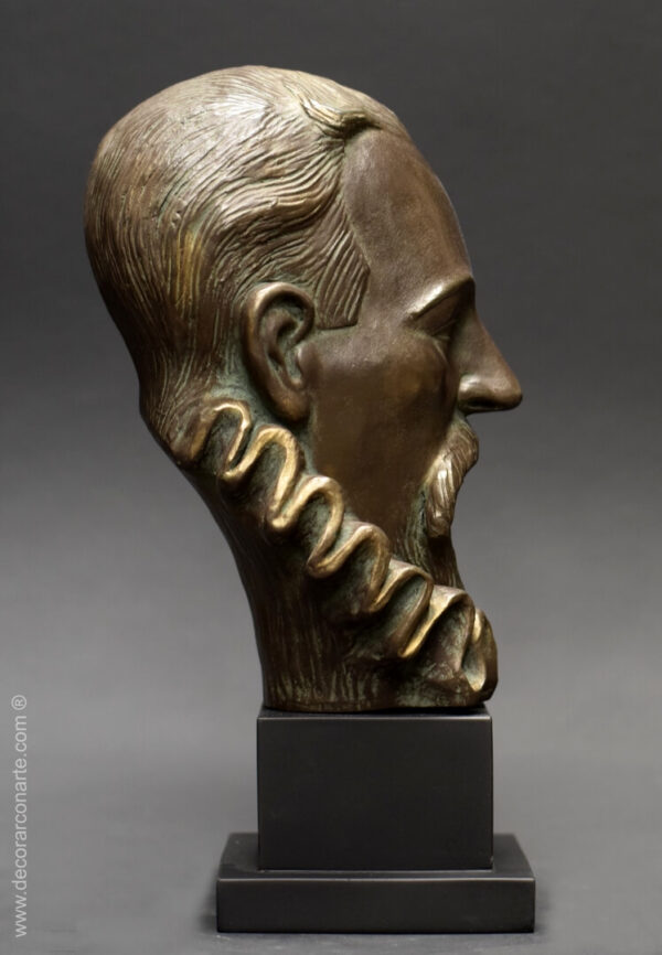 Busto de Miguel de Cervantes Saavedra