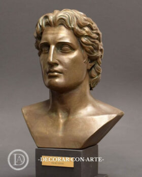 Busto de Alejandro Magno. Pátina bronce. 32 cm.